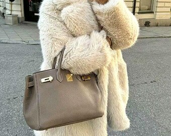 Faux Fur Coat for Women – Vintage-Style Winter Jacket, Cozy Plush Outerwear