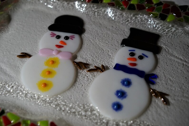 Snowman date Christmas wavy tray by YafitGlass image 5