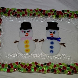 Snowman date Christmas wavy tray by YafitGlass image 3