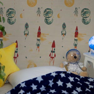 Carta da parati Space Adventure Kids - Razzo, astronauta e pianeta / Carta da parati staccabile e adesiva - Carta da parati rimovibile