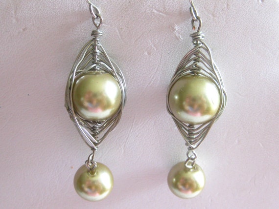 Pearl Silver Glass Set Necklace Earrings Pierced … - image 6