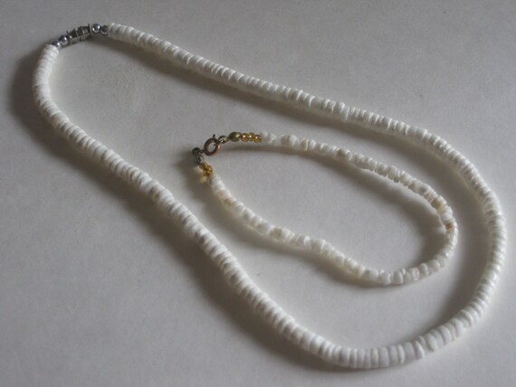 White Puca Choker Necklace and Bracelet Set Vinta… - image 2