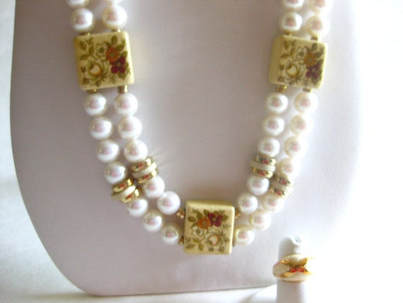 Jewelry Set Lot (2) Necklace Dome Ring Pearl Cell… - image 4