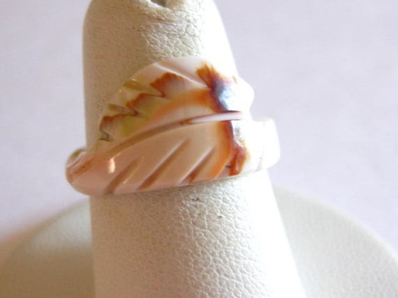 Seashell Ring Carved Leaf Shell Size 6 - image 3