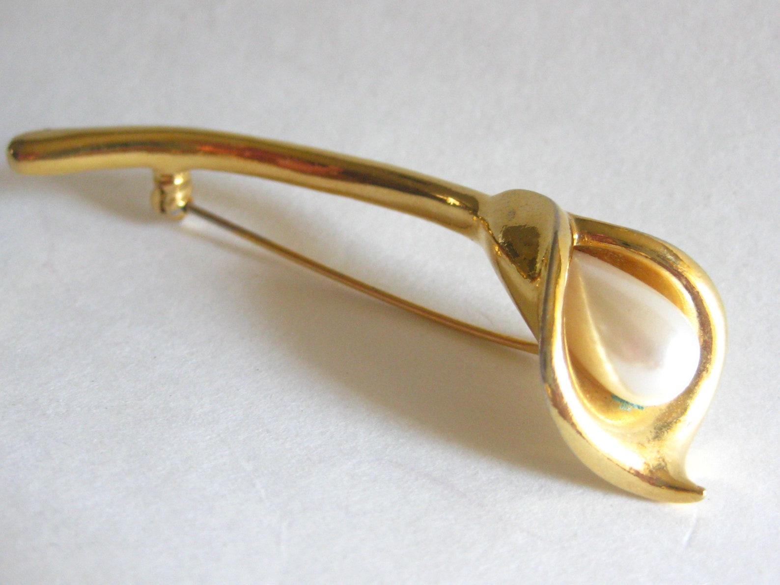 Calla Lily Pearl Brooch Gold Vintage Free Shipping - Etsy