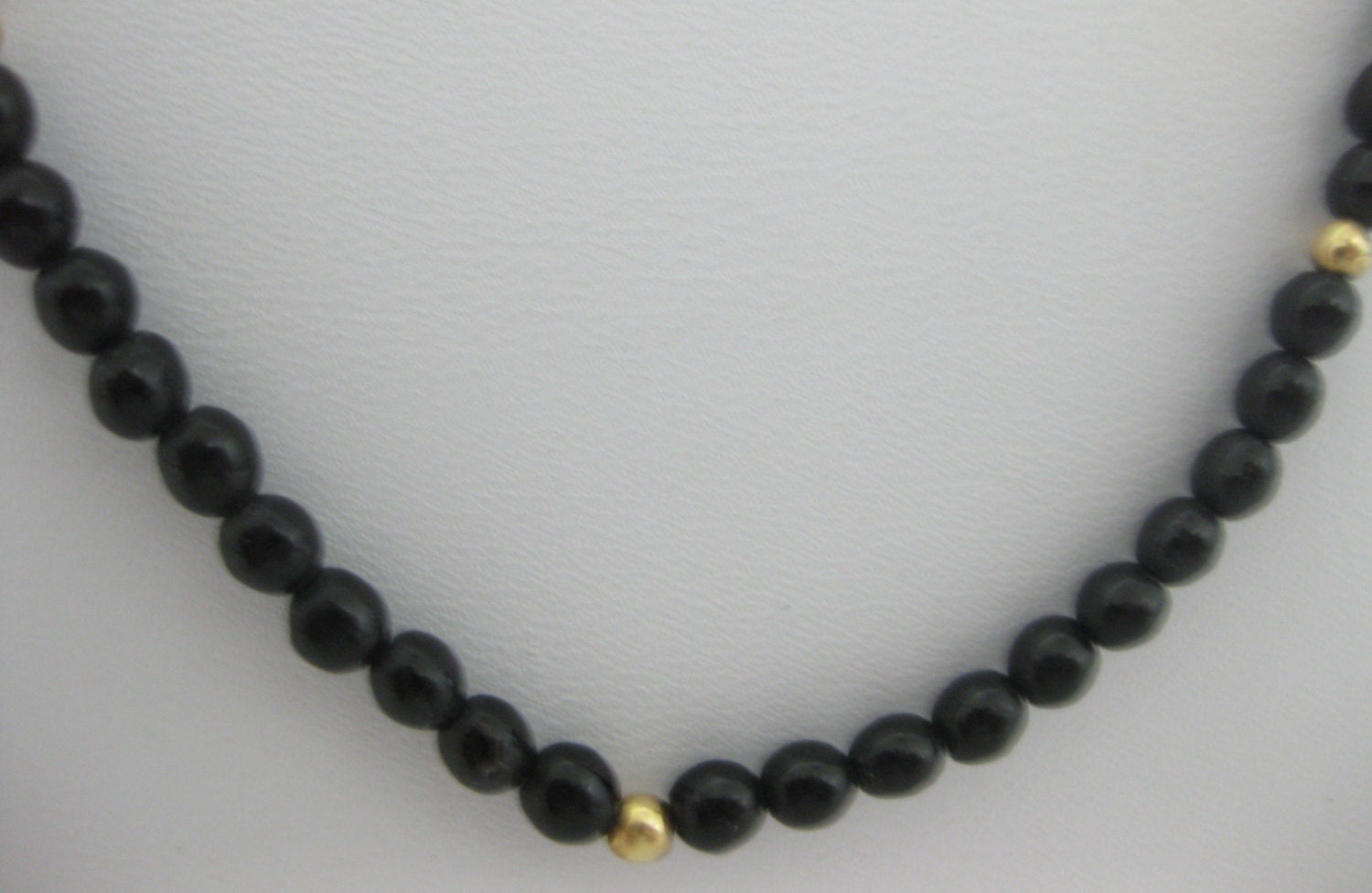Classic 80s Vintage Black 16