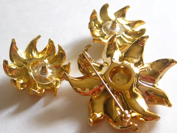 Gold Pearl Daisy Earrings Brooch Matching Set Vin… - image 2
