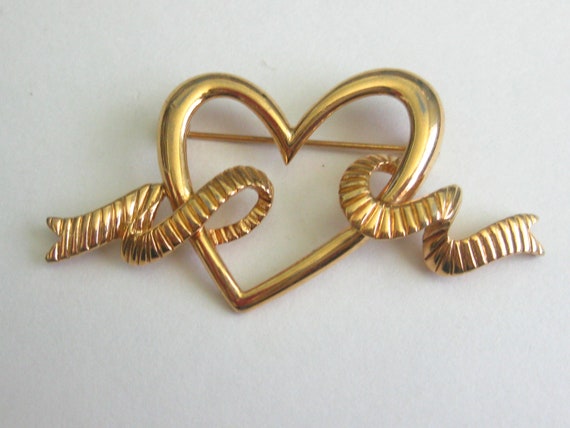 Monet Gold Heart Ribbon Brooch Pin Vintage - image 1