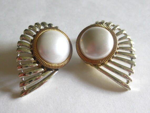 Pearl Necklace Clip Earrings Lot Vintage - image 6