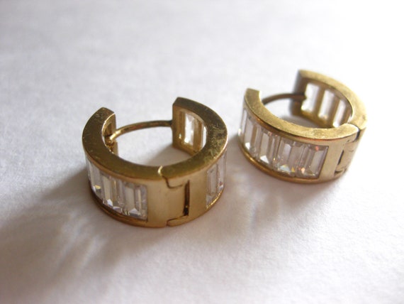 Earrings Half Hoop Glass Beads Pierced Vintage - image 5