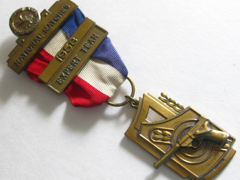 National Rifle Association 1958 NRA Medal Expert Team Vintage Free Shipping