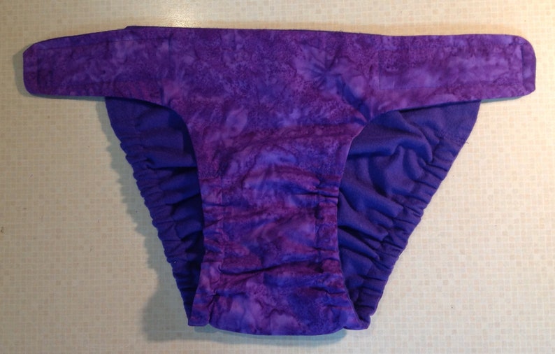 A1 Paradise Panties - Granny Panty style seasonal britches for female dogs Weim/Doberman/GSP/Vizsla or Brittany Size 