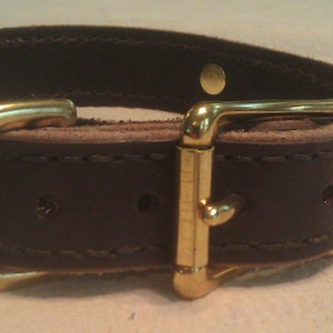 Leather collar, 1&quot; wide, hand stitched, with brass fittings
