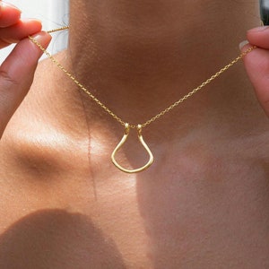 Silver Ring Holder Necklace, Custom Horseshoe Necklace Engagement Ring Keeper Necklace, Dainty Ring Keeper Pendant Mens, Nurse Ring Holder