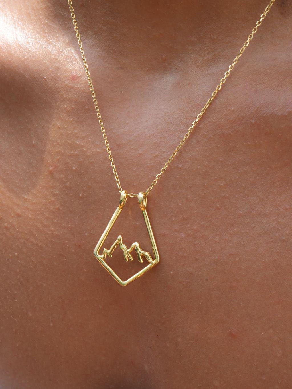 Collana porta anello in oro rosa, gioielli porta anello magico di fidanzamento, gioielli delicati a forma di ferro di cavallo, regalo per la sua infermiera - Italia