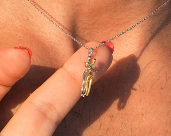 Couple Necklaces Set, Matching His & Hers Necklaces, Couples Jewelry, Couples Gifts, Hugging Dancing Couple Necklaces Gift for Couples