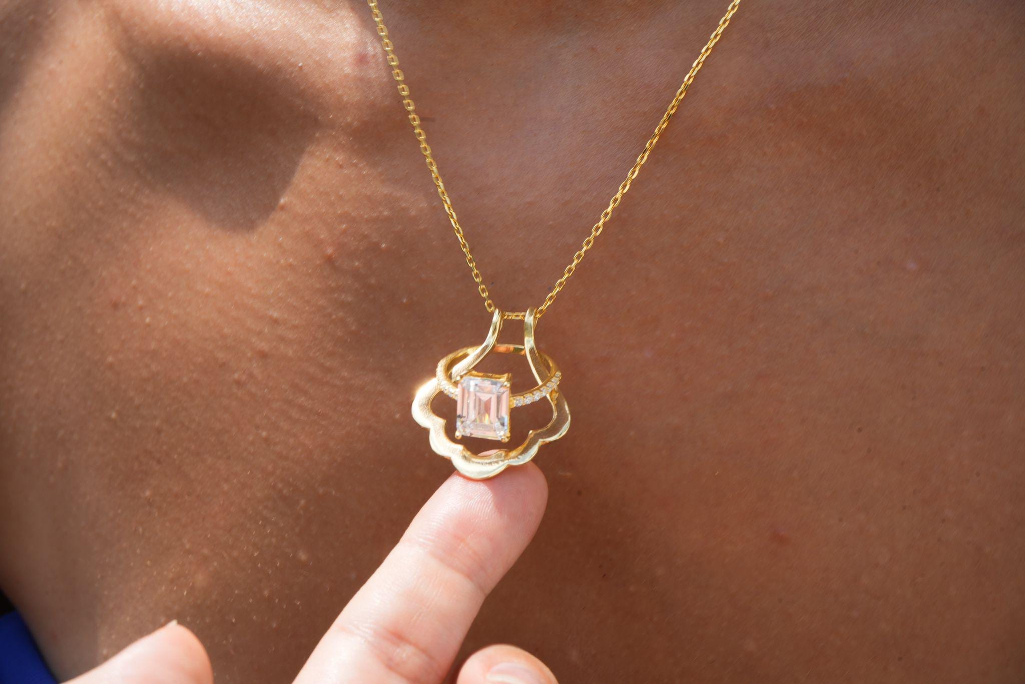 Collana Porta Anelli A Farfalla In Acciaio Al Titanio – Gioiello Per Matrimonio, Fidanzamento, Regalo Per Moglie E Infermiera - 2
