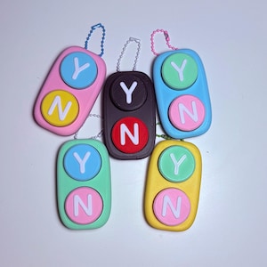 Personalizable Yes/No Fidget Clicker Keychain