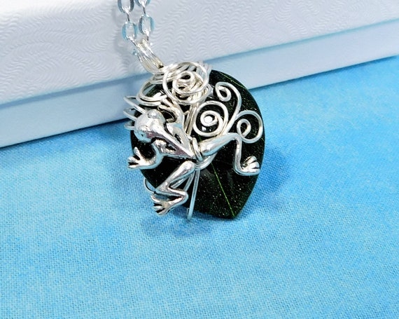 Artisan Crafted Frog Necklace, Unique Wire Wrapped Amphibian Pendant Present for Animal Lover, Wife, Girlfriend, Daughter, Mom or Friend