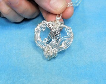 Artistic Angel Wings Necklace, Wire Wrapped Heart Angel Wings Pendant, Artisan Crafted Memorial Jewelry Present for Sympathy Gift for Women