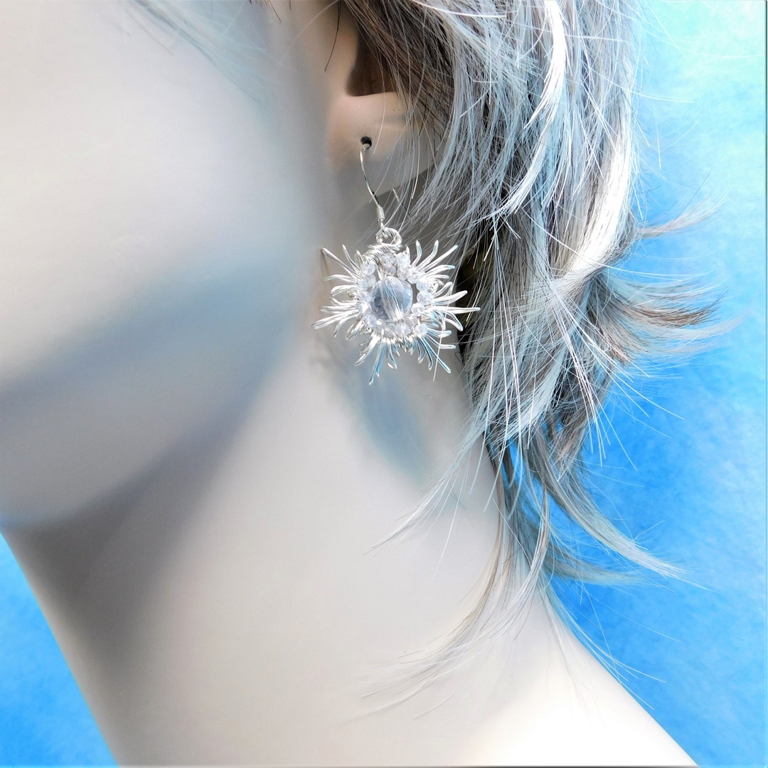 Sculpted Wire Flower Necklace and Earrings Set Artistic Star Etsy