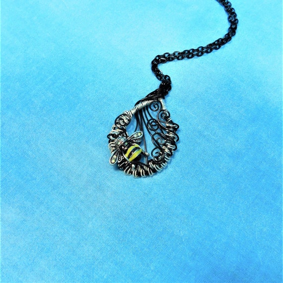 Artistic Bee Necklace Handmade Honey Bee Theme Wearable Art , Unique Woven Wire Wrapped Beekeeper Pendant Bumblebee Jewelry