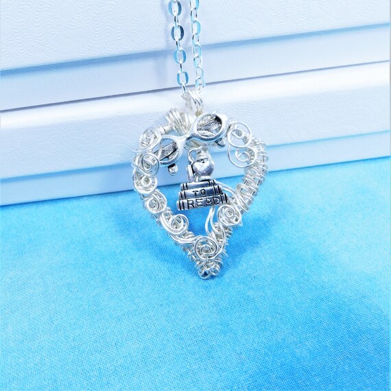 Librarian Gifts I Love to Read Necklace, Unique English Teacher Gift Pendant, Book Lover Presents for Women, Bookworm Birthday Present