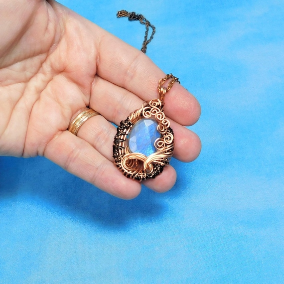 Woven Copper Wire Wrapped Blue Labradorite Necklace, Artisan Crafted Labradorite Pendant, Gemstone Jewelry 7th Anniversary Gift for Wife