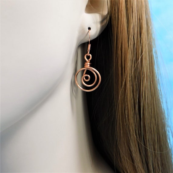 Round Natural Copper Earrings 7th Anniversary Gift for Wife, Nickle Free Artistic Wire Jewelry, Spiral Coil Earrings for Pierced Ears