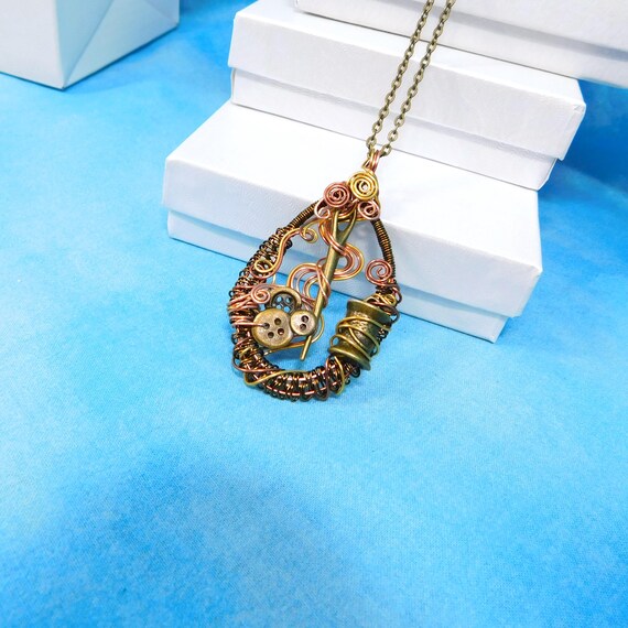 Sewing Theme Pendant Gifts for Mom From Daughter, Unique Woven Wire Jewelry for Seamstress, Necklace for Wife, Present for Women who Sew
