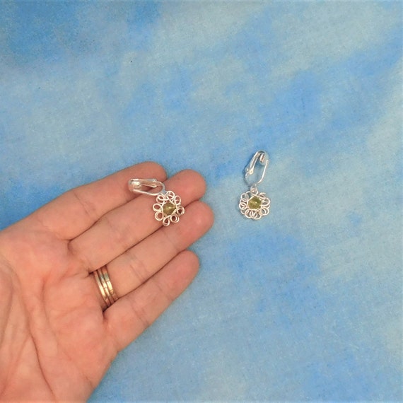 Non Pierced Peridot Earrings, Sculpted Wire Gemstone Flower Clip ons, Artistic August Birthstone Gemstone Wearable Art Jewelry for Mom