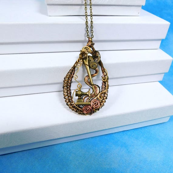 Sewing Machine Seamstress Pendant, Mother in Law Gift Jewelry, Unique Necklace for Mom, Present for Wife, Girlfriend or Women Who Sew