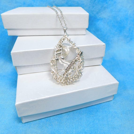 Flute Necklace Music Jewelry, Unique Pendant for Musician, Musical Instrument Band Teacher Present, Ideas for Women Music Lovers