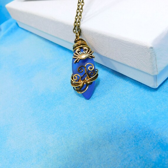 Crab Ocean Theme Blue Sea Glass Necklace, Artisan Crafted Seaside Beach Pendant, Nautical Jewelry Aquatic Birthday Present for Wife or Mom