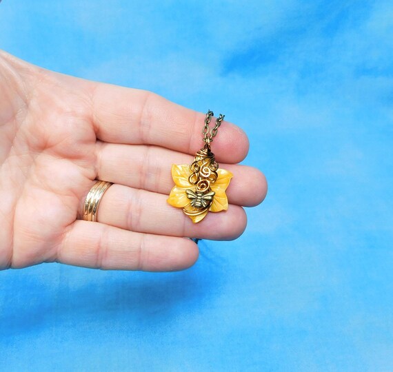 Wire Wrapped Bee Necklace, Unique Handmade Bumblebee and Mother of Pearl Flower Beekeeper Pendant, Insect Theme Wearable Art Jewelry Gift