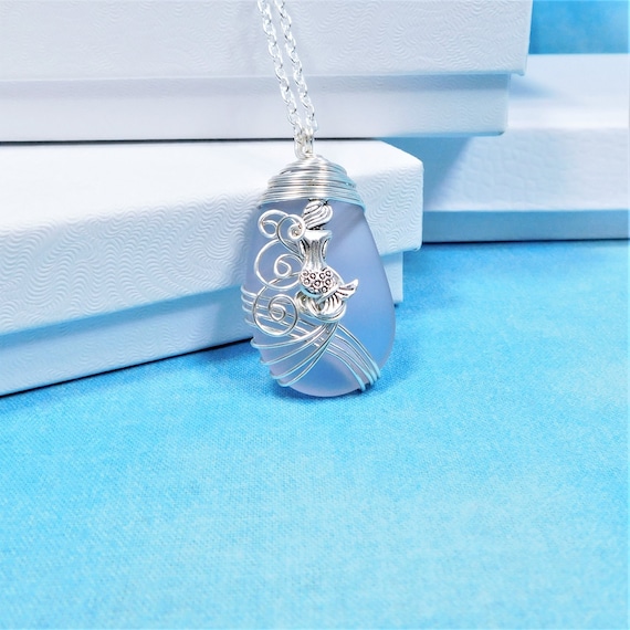 Artisan Crafted Light Purple Sea Glass Mermaid Necklace, Artistic Ocean Pendant Beach Theme Jewelry Birthday Present for Wife or Girlfriend