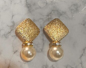 Gold Pearl Drop Earrings.