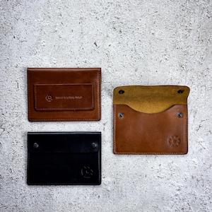 Pawch I - Cartera minimalista de cuero. Cartera de cuero. Cuero de grano completo curtido vegetal. Cartera de cuero con botón a presión. Cartera de cuero.
