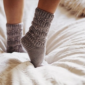 Crochet PATTERN for socks Pearl Socks English only image 2