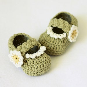 Crochet PATTERN Daisy Braided Strap Booties 0-6,6-12 months English only image 1