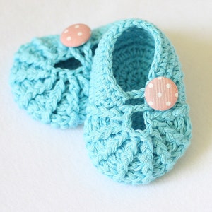 Crochet PATTERN Spider Baby Slippers sizes up to 24 months English only image 1