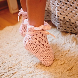 Crochet PATTERN Lace Frill Socks sizes baby to adult English only image 4