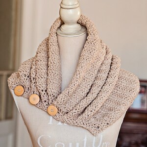Crochet PATTERN Herringbone Gathered Cowl With Buttons english Only - Etsy