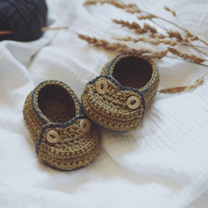 Crochet PATTERN Two Button Moccasins English only image 6