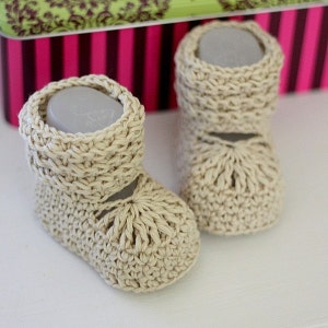 Crochet PATTERN  - Nina's Baby Boots (English only)