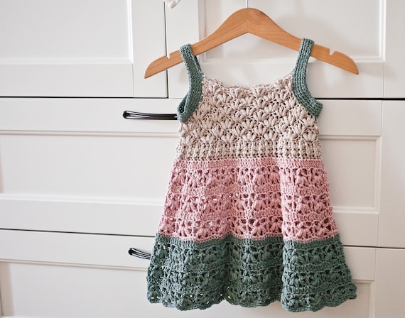 Gehaakte jurk PATROON Hibiscusjurk (maten van 0-6 m tot jaar