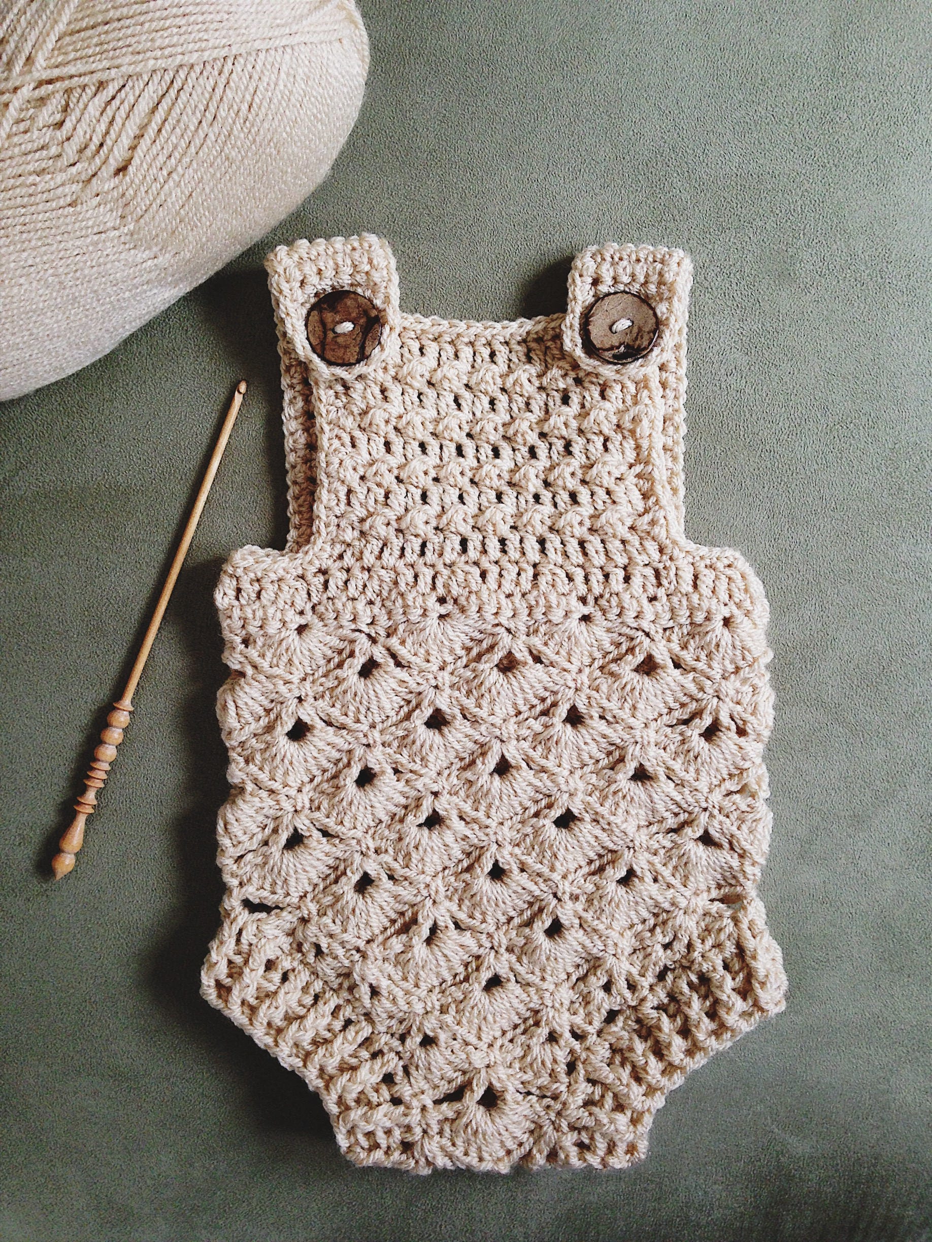 Crochet PATTERN Baby Romper sizes 0-3 and 6-12 Months english Only 