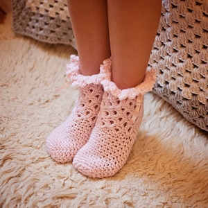 Crochet PATTERN Lace Frill Socks sizes baby to adult English only image 2