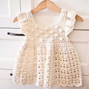 PATRÓN de vestido a crochet - Vestido con pompones (tallas hasta 8 años) (Solo en inglés)