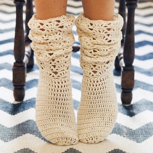 Crochet PATTERN Ladies Lace Socks English only image 4